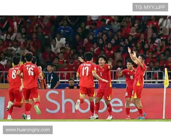 亚运男足精彩对决韩国队迎战越南队力争小组出线全力以赴