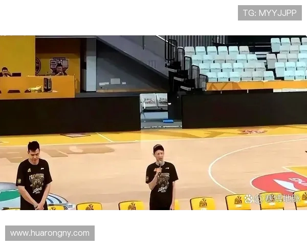 许钟豪的成长之路：从青涩少年到职场精英的蜕变历程